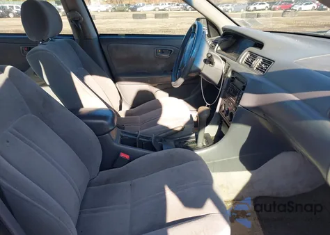 2000 Toyota Camry Ce из США, поврежденный, VIN 4T1BG22K7YU013665